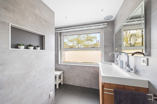 Medium property photo - Molenpolderstraat 35, 2493 VB Den Haag